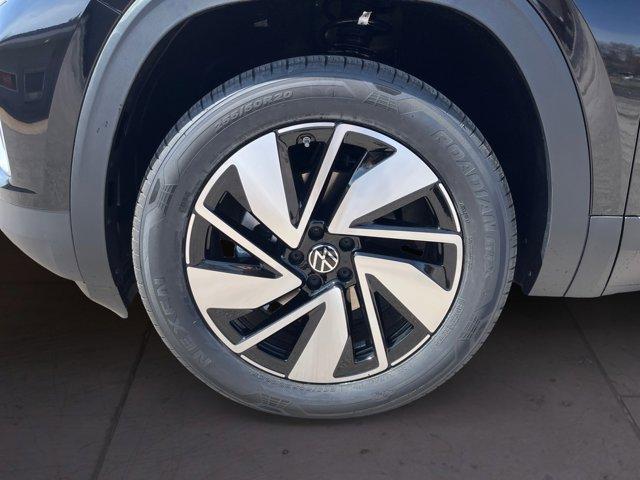 new 2025 Volkswagen Atlas car, priced at $51,546