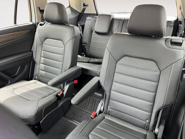 new 2025 Volkswagen Atlas car, priced at $52,001