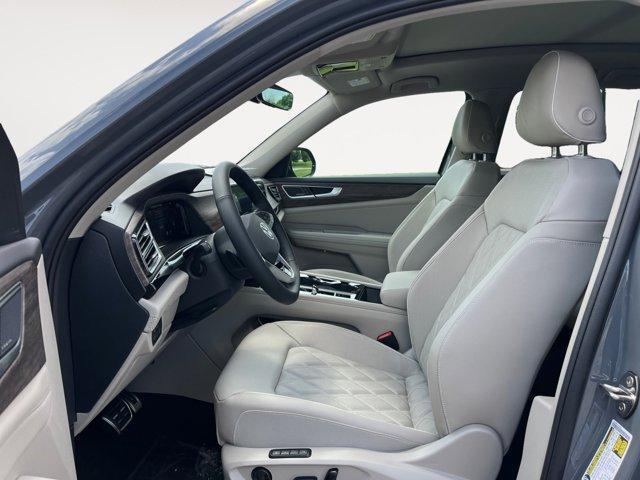 new 2025 Volkswagen Atlas car, priced at $56,311