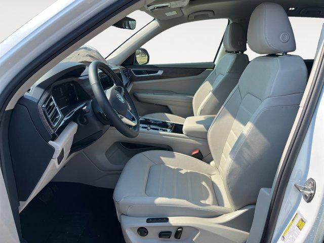 new 2025 Volkswagen Atlas car, priced at $51,306