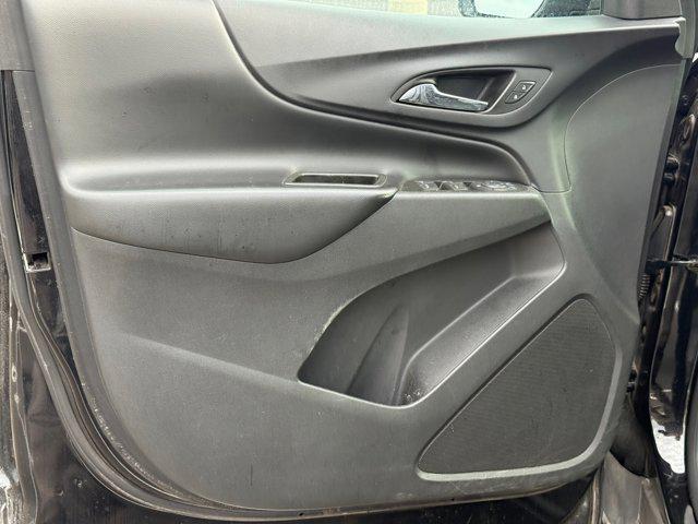 used 2022 Chevrolet Equinox car, priced at $18,999