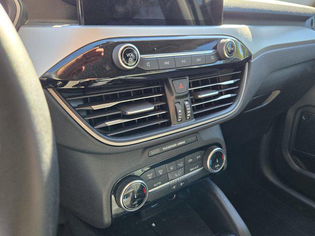 used 2022 Ford Escape car, priced at $18,999