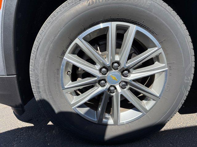 used 2023 Chevrolet Traverse car, priced at $32,999