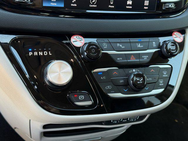 used 2023 Chrysler Pacifica car, priced at $21,999