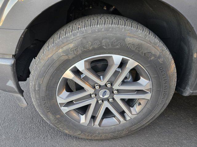 used 2022 Ford F-150 car, priced at $27,999