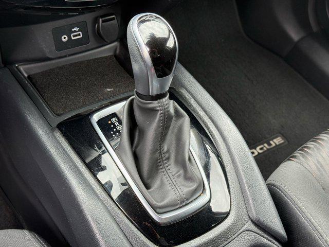 used 2020 Nissan Rogue car, priced at $17,999