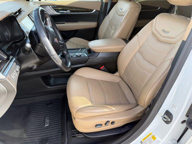 used 2021 Cadillac XT6 car, priced at $32,999