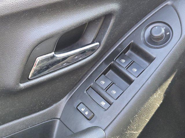 used 2021 Chevrolet Trax car, priced at $12,999