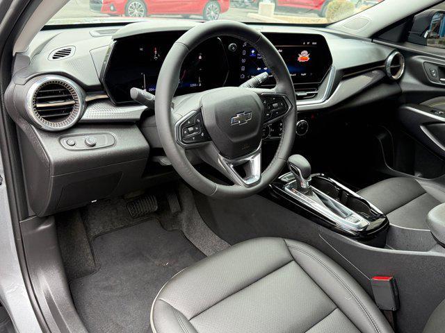 used 2025 Chevrolet Trax car, priced at $23,999
