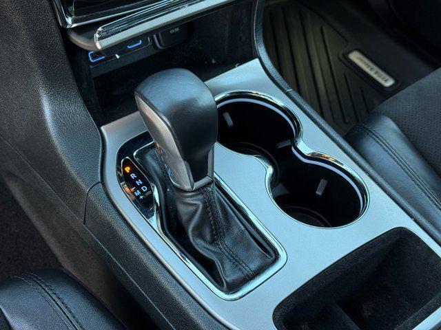 used 2022 Jeep Grand Cherokee car, priced at $27,999