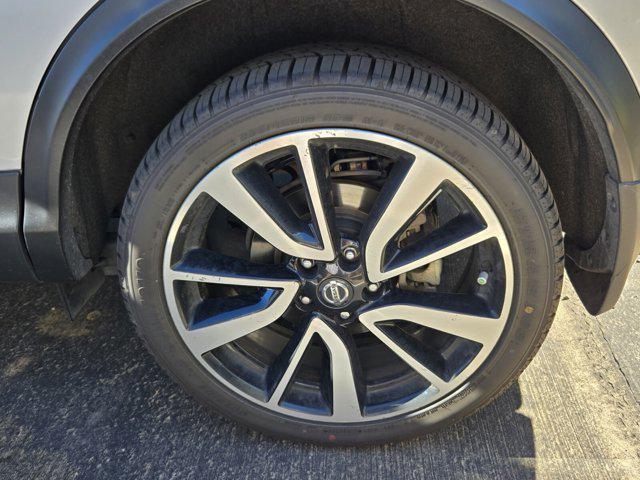 used 2019 Nissan Rogue Sport car, priced at $15,999