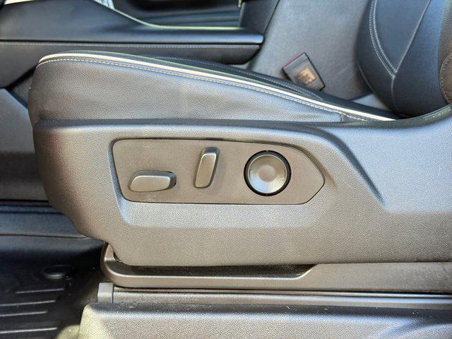 used 2022 GMC Yukon car, priced at $41,999