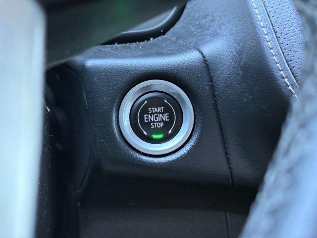 used 2022 GMC Yukon car, priced at $41,999