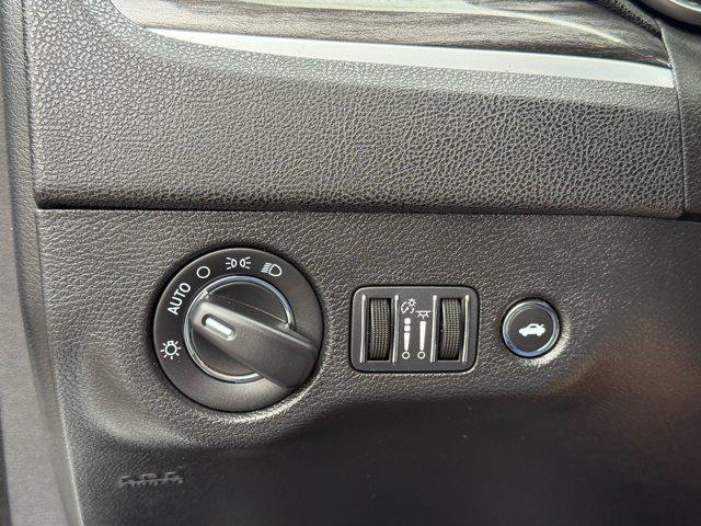 used 2022 Chrysler 300 car, priced at $21,999