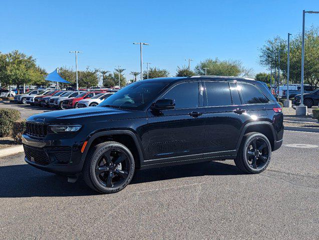 used 2024 Jeep Grand Cherokee car, priced at $35,999