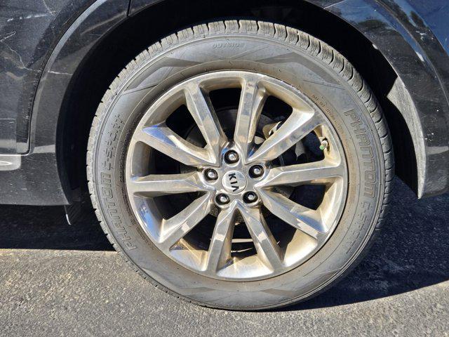 used 2016 Kia Sorento car, priced at $13,999