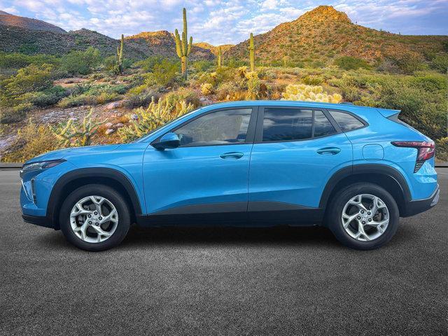 used 2025 Chevrolet Trax car, priced at $20,999