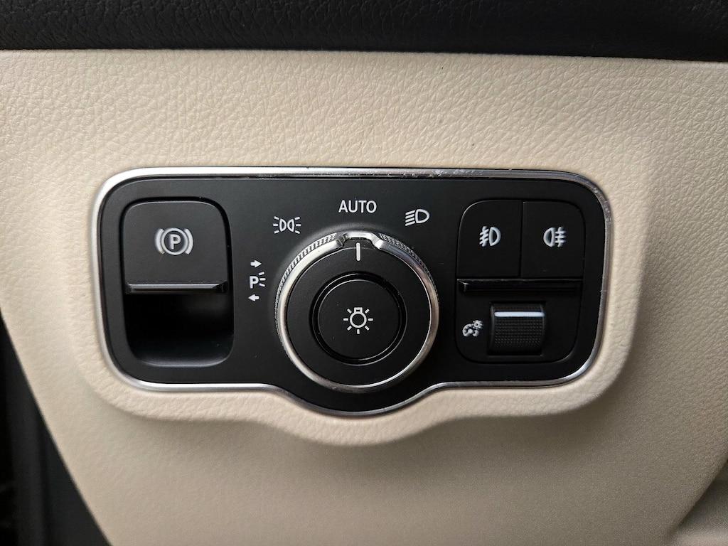 used 2022 Mercedes-Benz GLB 250 car, priced at $29,998