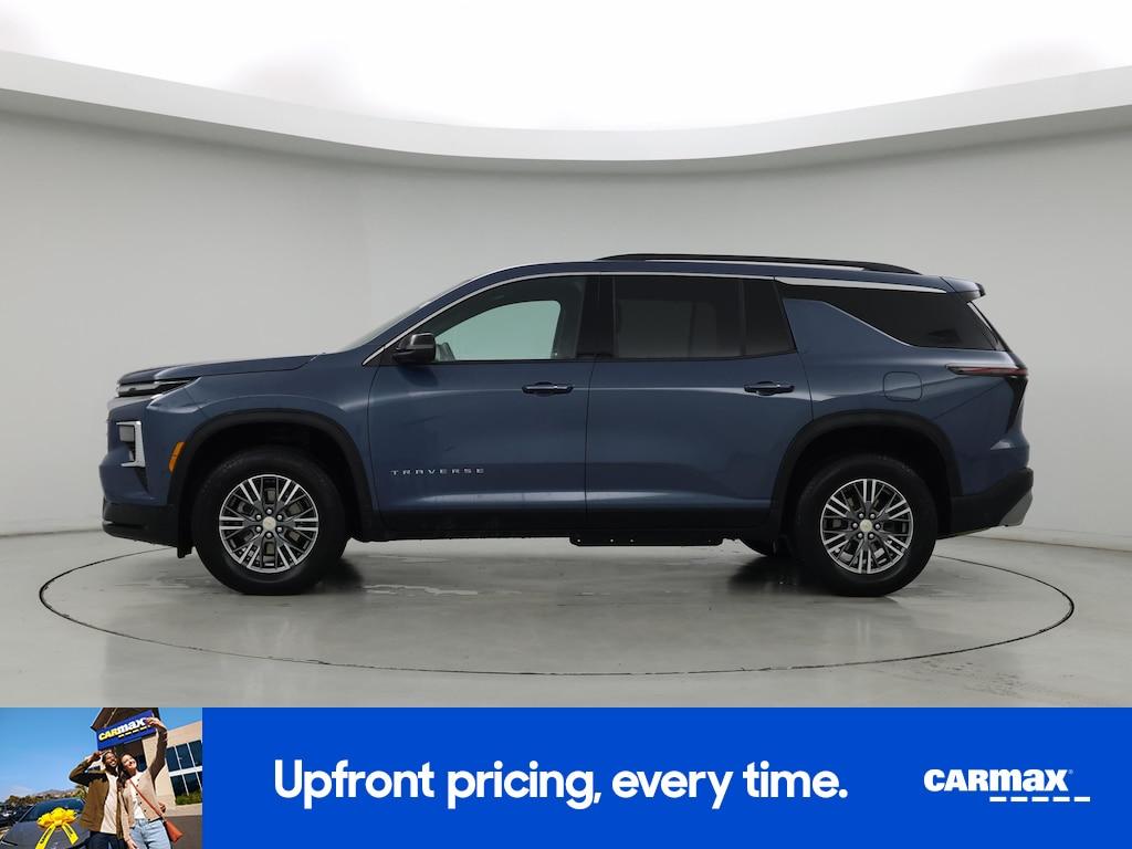 used 2025 Chevrolet Traverse car, priced at $38,998