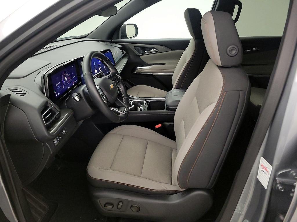 used 2025 Chevrolet Traverse car, priced at $38,998