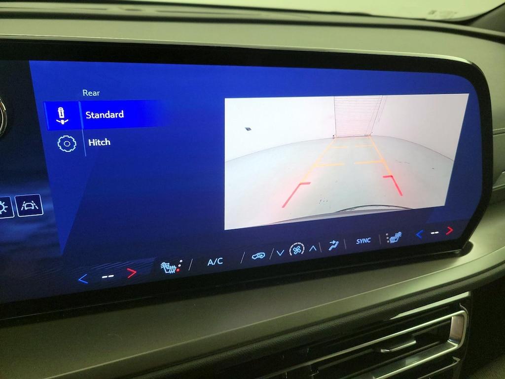 used 2025 Chevrolet Traverse car, priced at $38,998