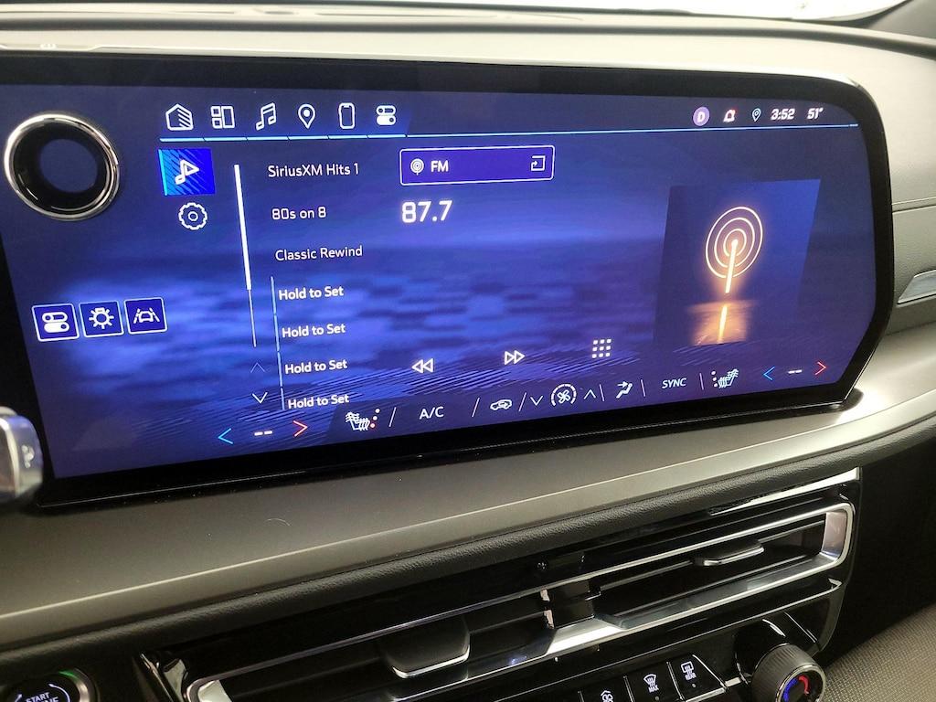 used 2025 Chevrolet Traverse car, priced at $38,998