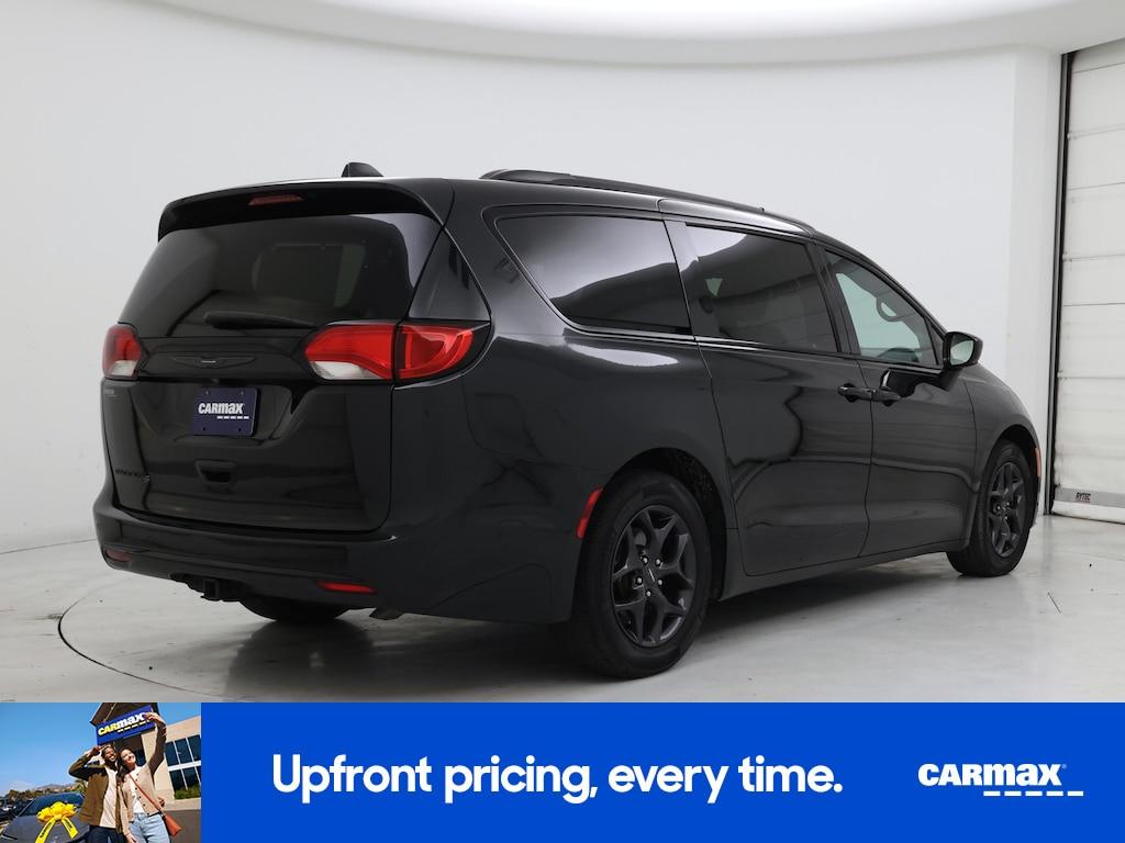 used 2020 Chrysler Pacifica car, priced at $26,998