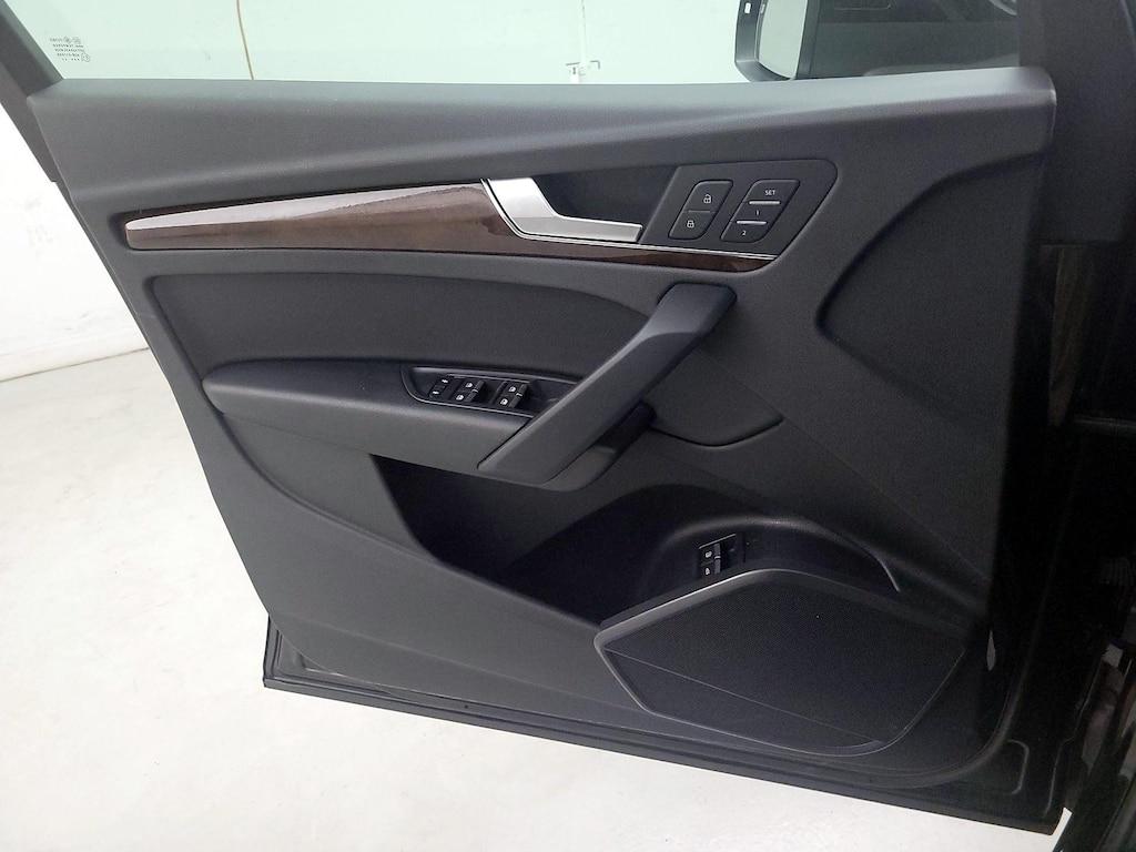 used 2020 Audi Q5 e car, priced at $29,998