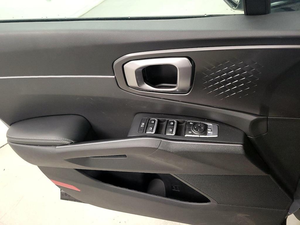 used 2023 Kia Sorento car, priced at $22,998