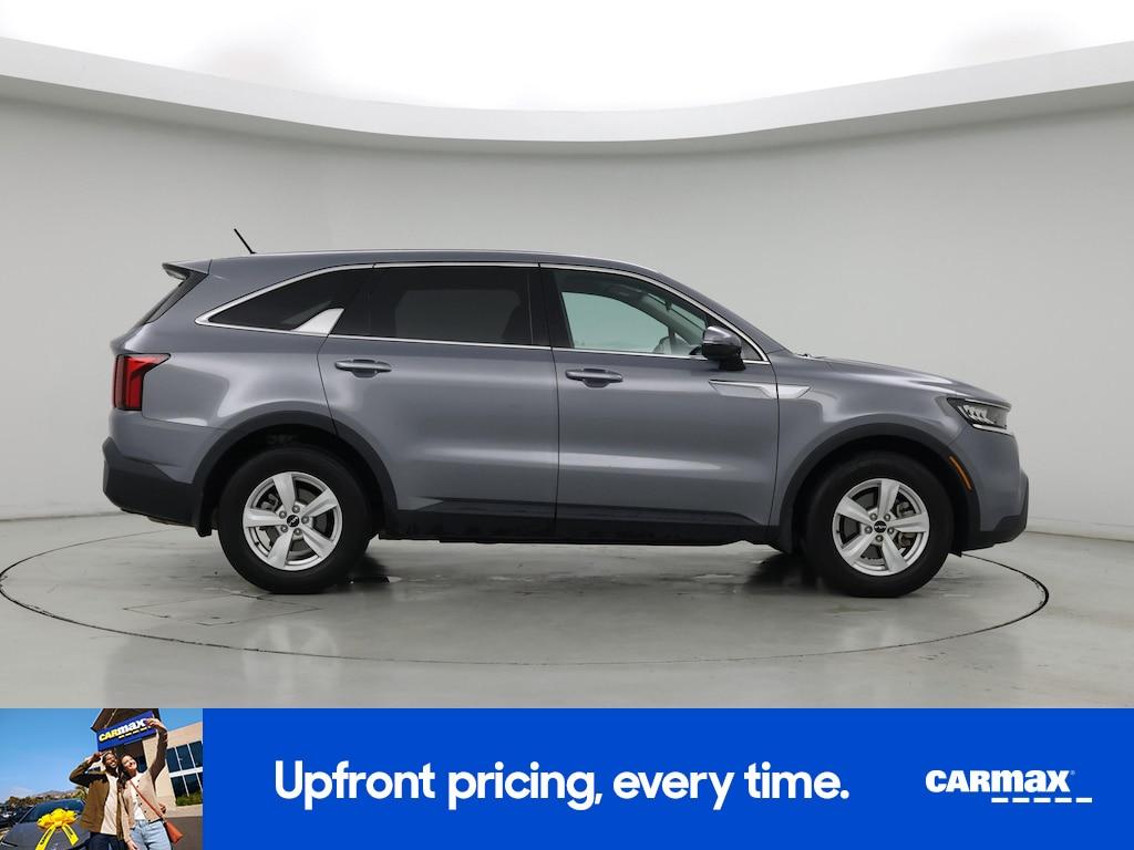 used 2023 Kia Sorento car, priced at $22,998