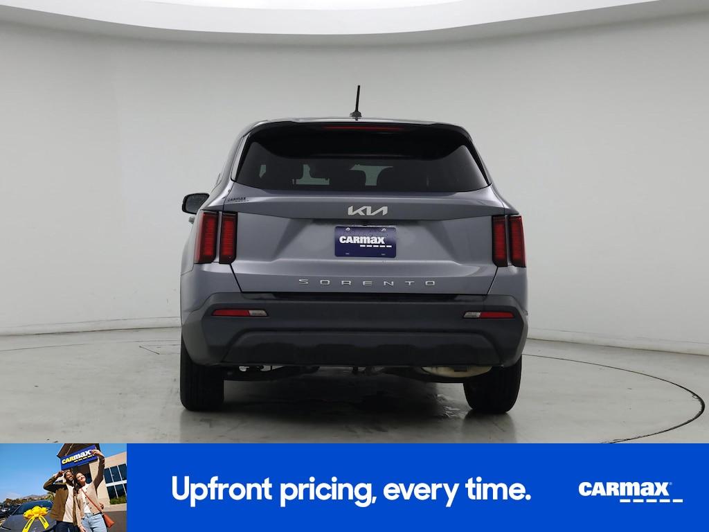 used 2022 Kia Sorento car, priced at $23,998
