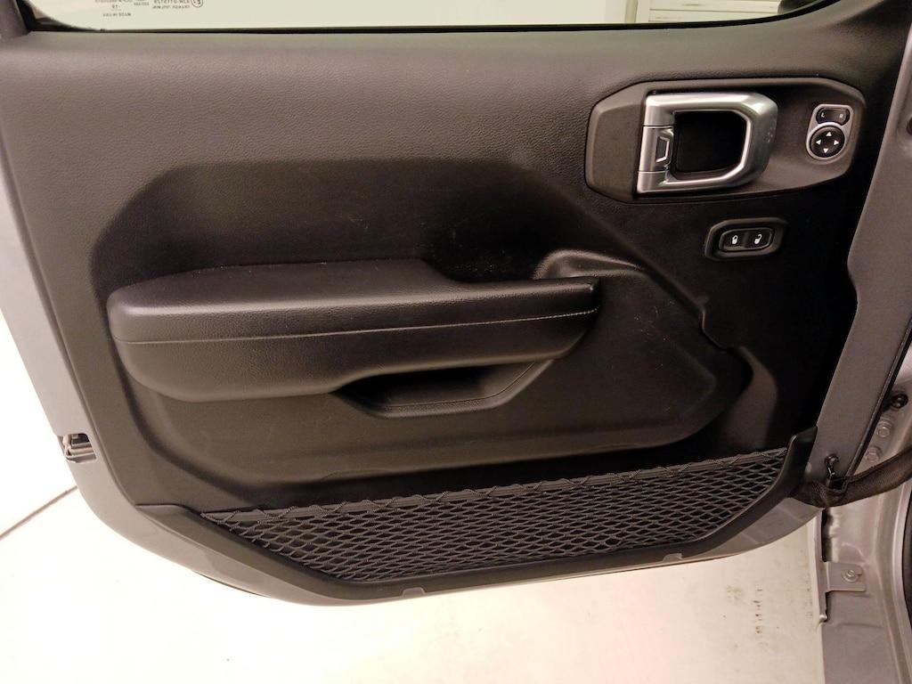 used 2019 Jeep Wrangler car, priced at $27,998