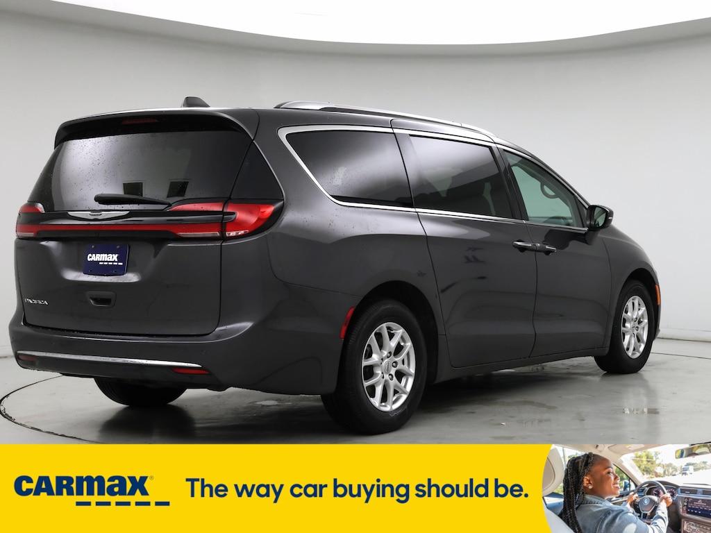 used 2021 Chrysler Pacifica car, priced at $27,998