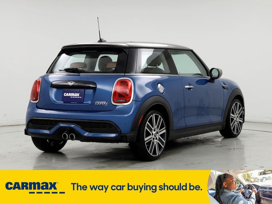 used 2022 MINI Hardtop car, priced at $25,998