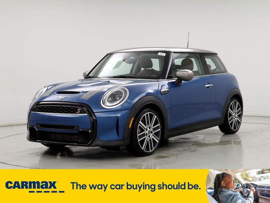 used 2022 MINI Hardtop car, priced at $25,998