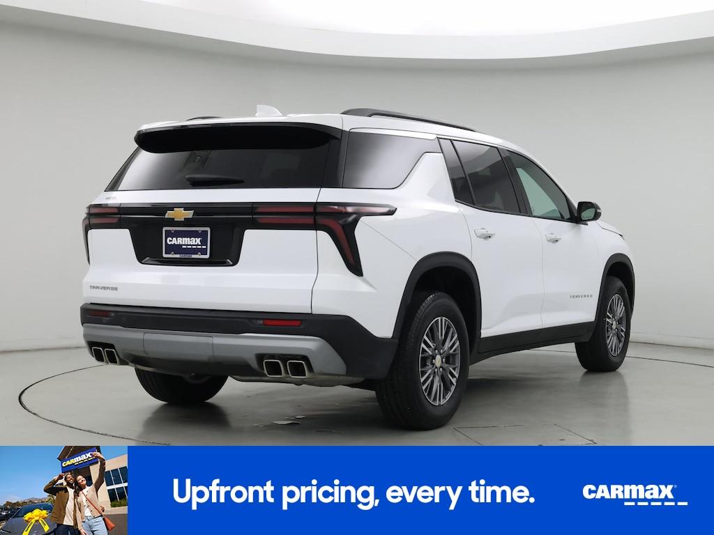 used 2025 Chevrolet Traverse car, priced at $39,998