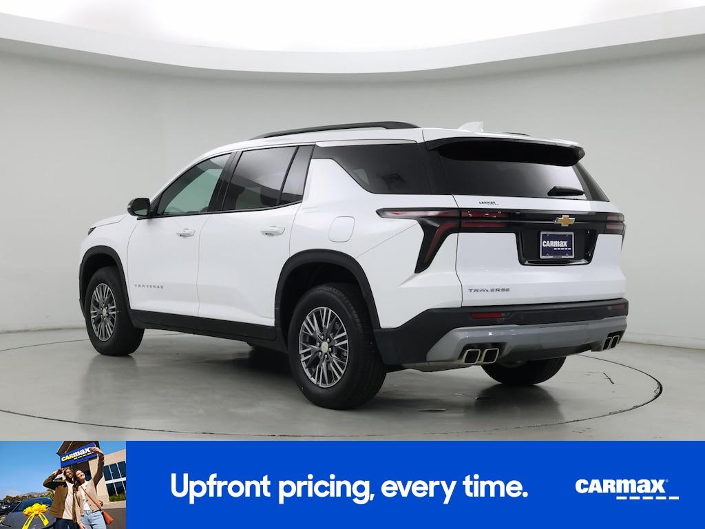 used 2025 Chevrolet Traverse car, priced at $39,998