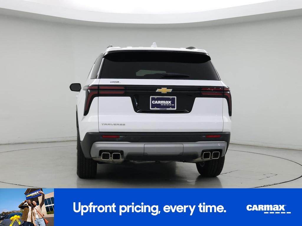 used 2025 Chevrolet Traverse car, priced at $39,998
