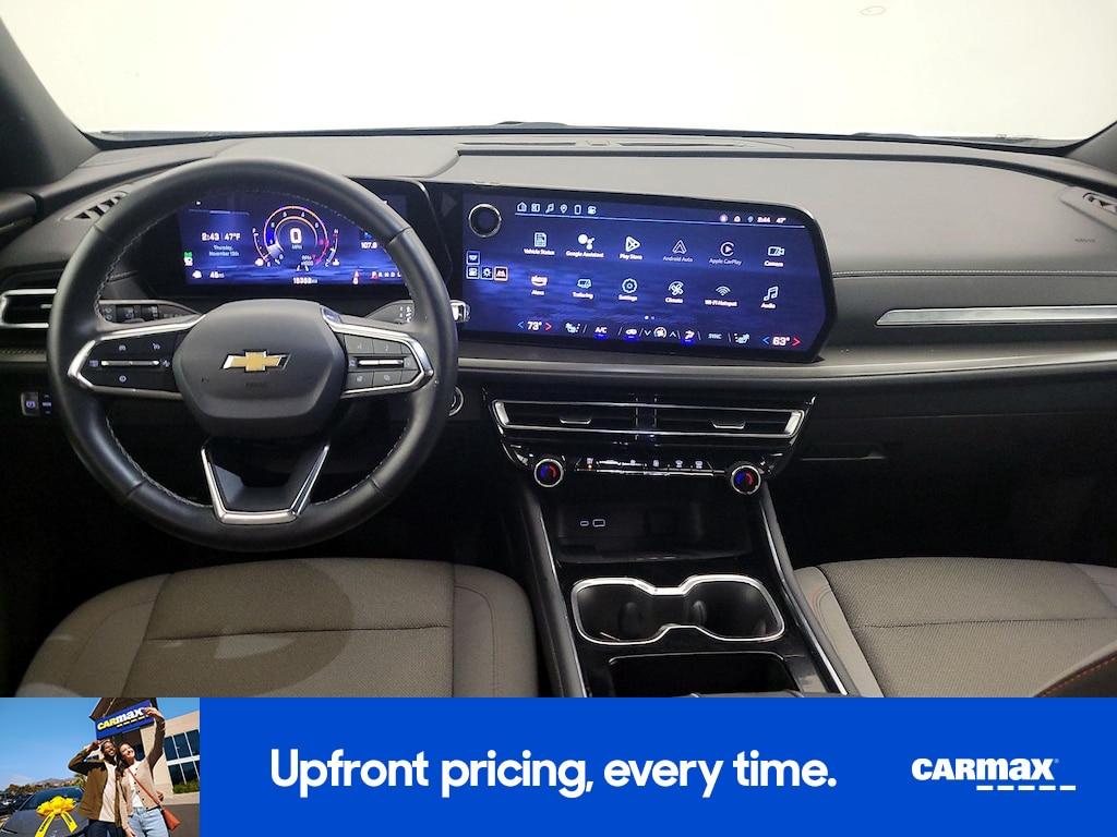 used 2025 Chevrolet Traverse car, priced at $39,998