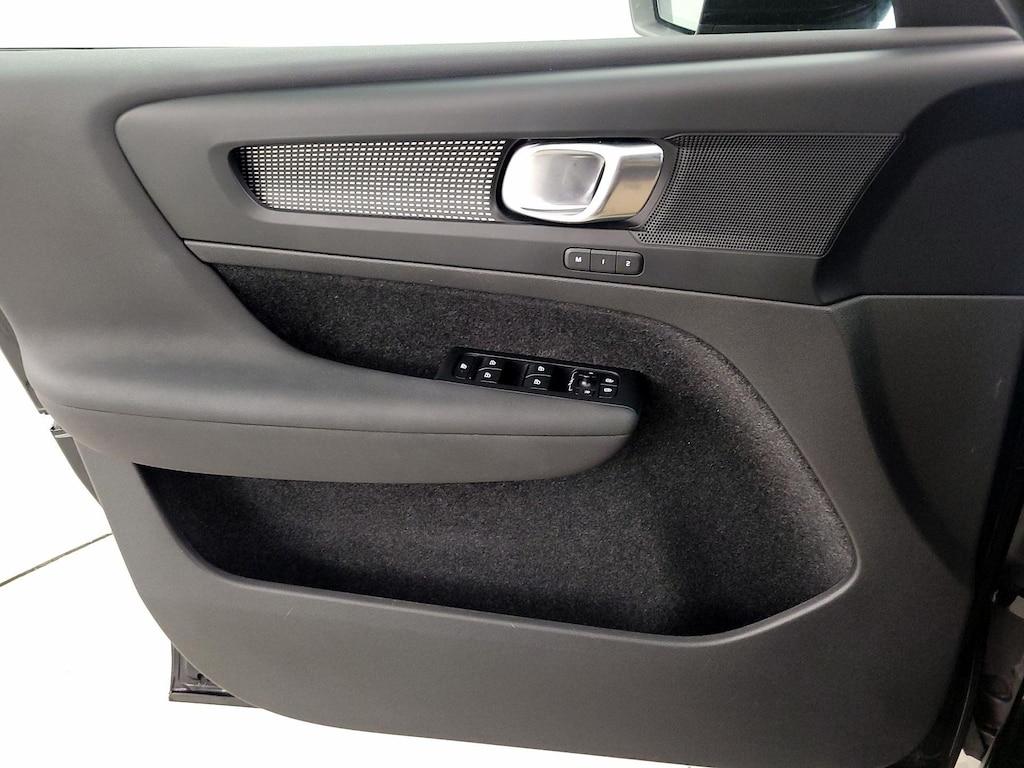 used 2023 Volvo XC40 car, priced at $30,998