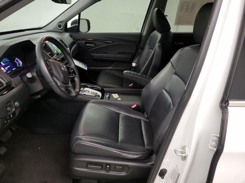 used 2022 Honda Pilot car, priced at $34,998