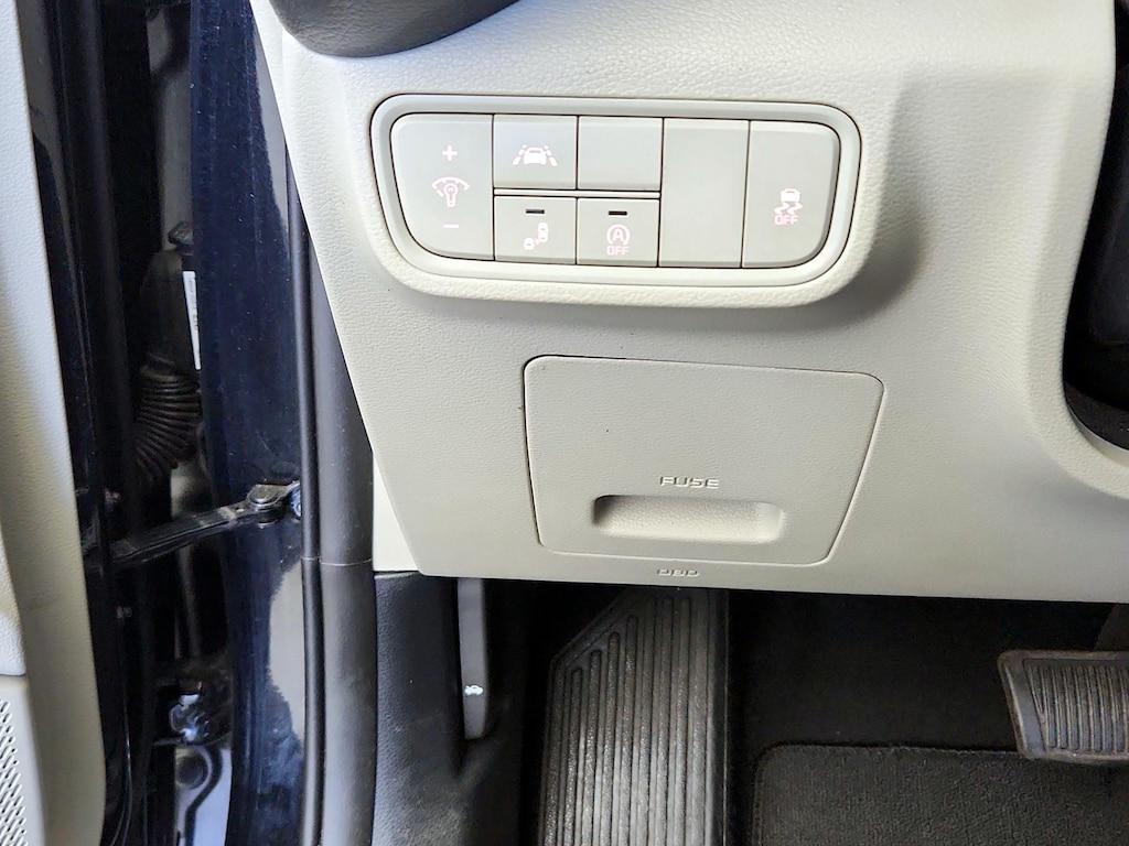 used 2022 Kia Soul car, priced at $17,998