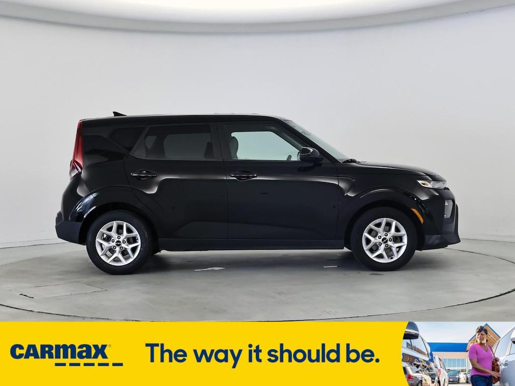 used 2022 Kia Soul car, priced at $17,998