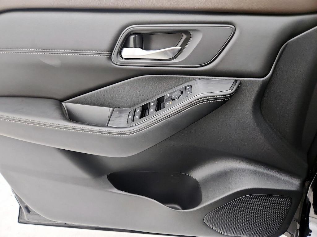 used 2023 Nissan Rogue car, priced at $24,998