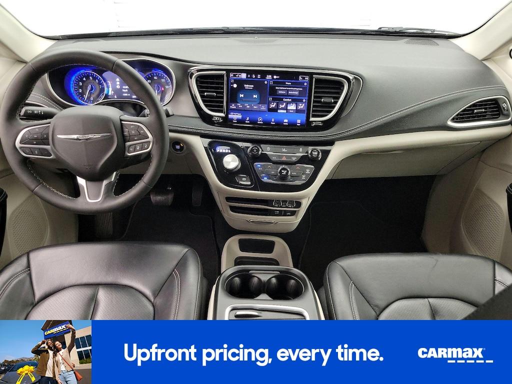used 2022 Chrysler Pacifica car, priced at $34,998