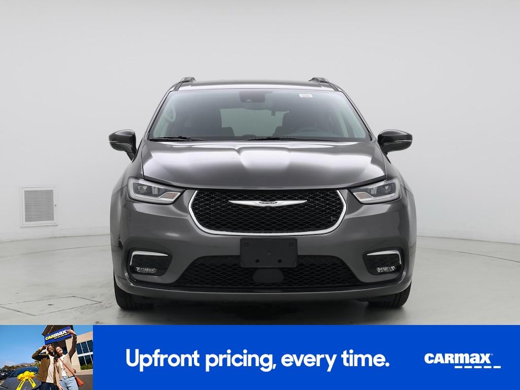 used 2022 Chrysler Pacifica car, priced at $34,998