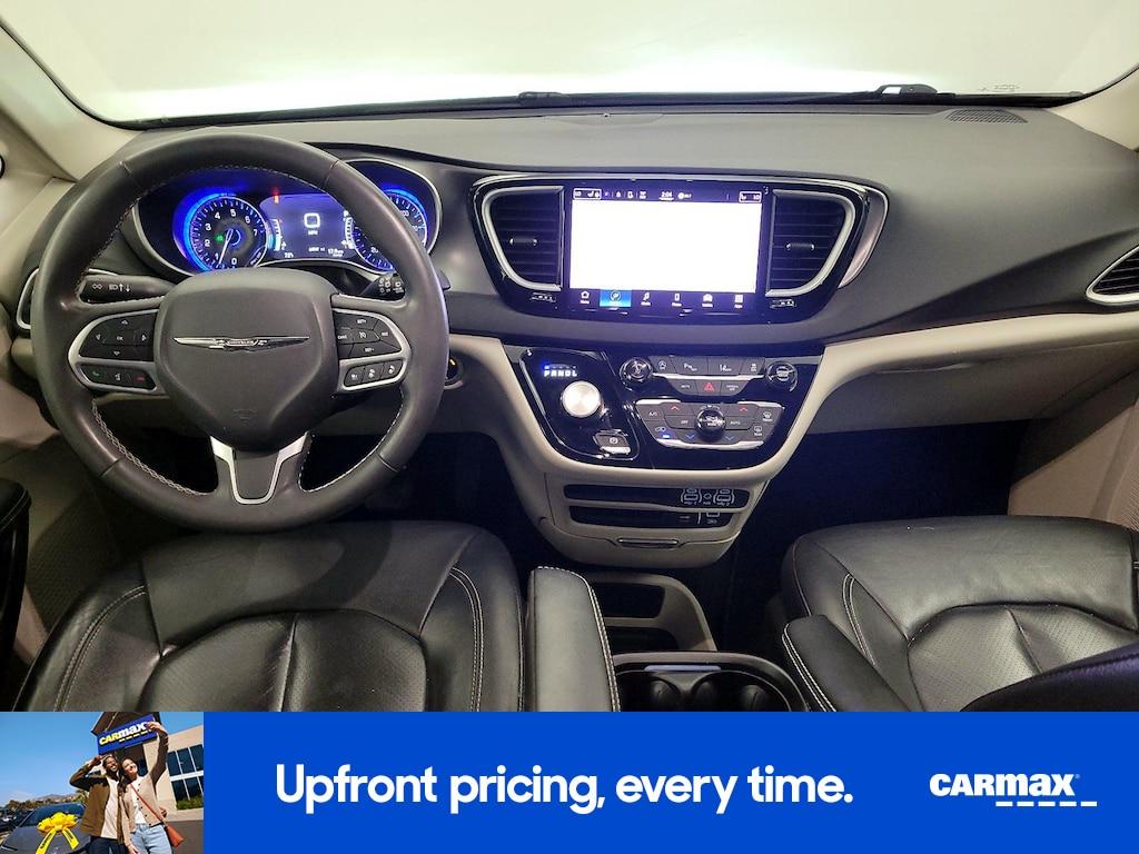 used 2022 Chrysler Pacifica car, priced at $24,998