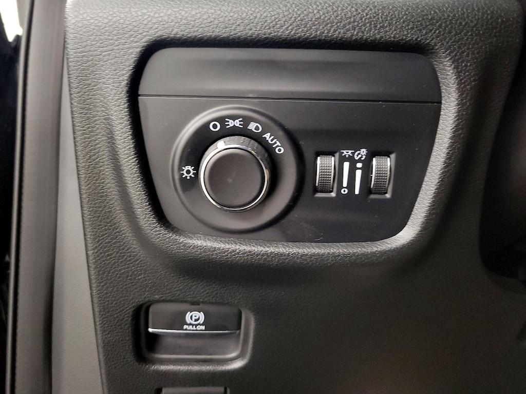 used 2025 Jeep Grand Cherokee car, priced at $33,998