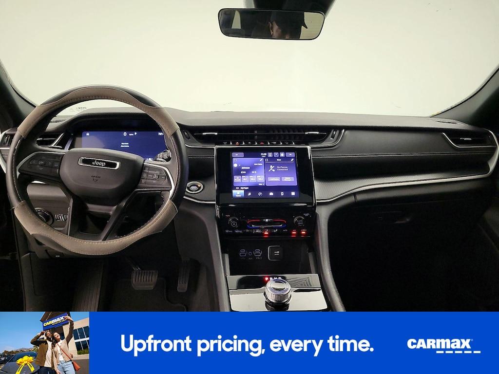 used 2025 Jeep Grand Cherokee car, priced at $33,998