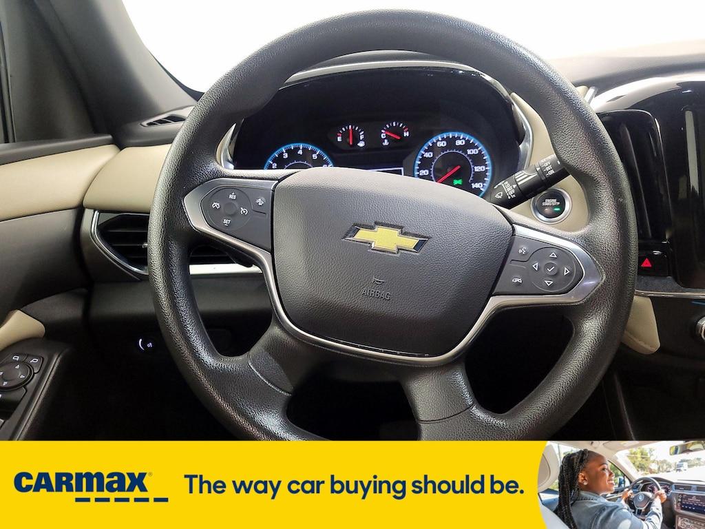 used 2023 Chevrolet Traverse car, priced at $27,998